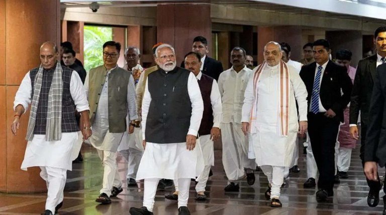 modi-3 (3)4361313610606557424.
